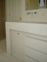 Badkamer mocca creme 2 voskuil natuursteen.1280x0