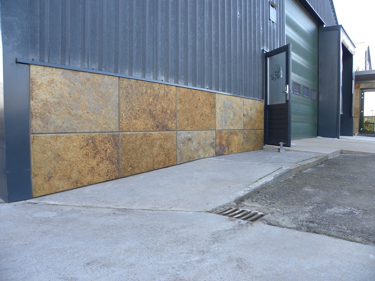 Gevel bekleding duma bv 13 voskuil natuursteen.1280x0