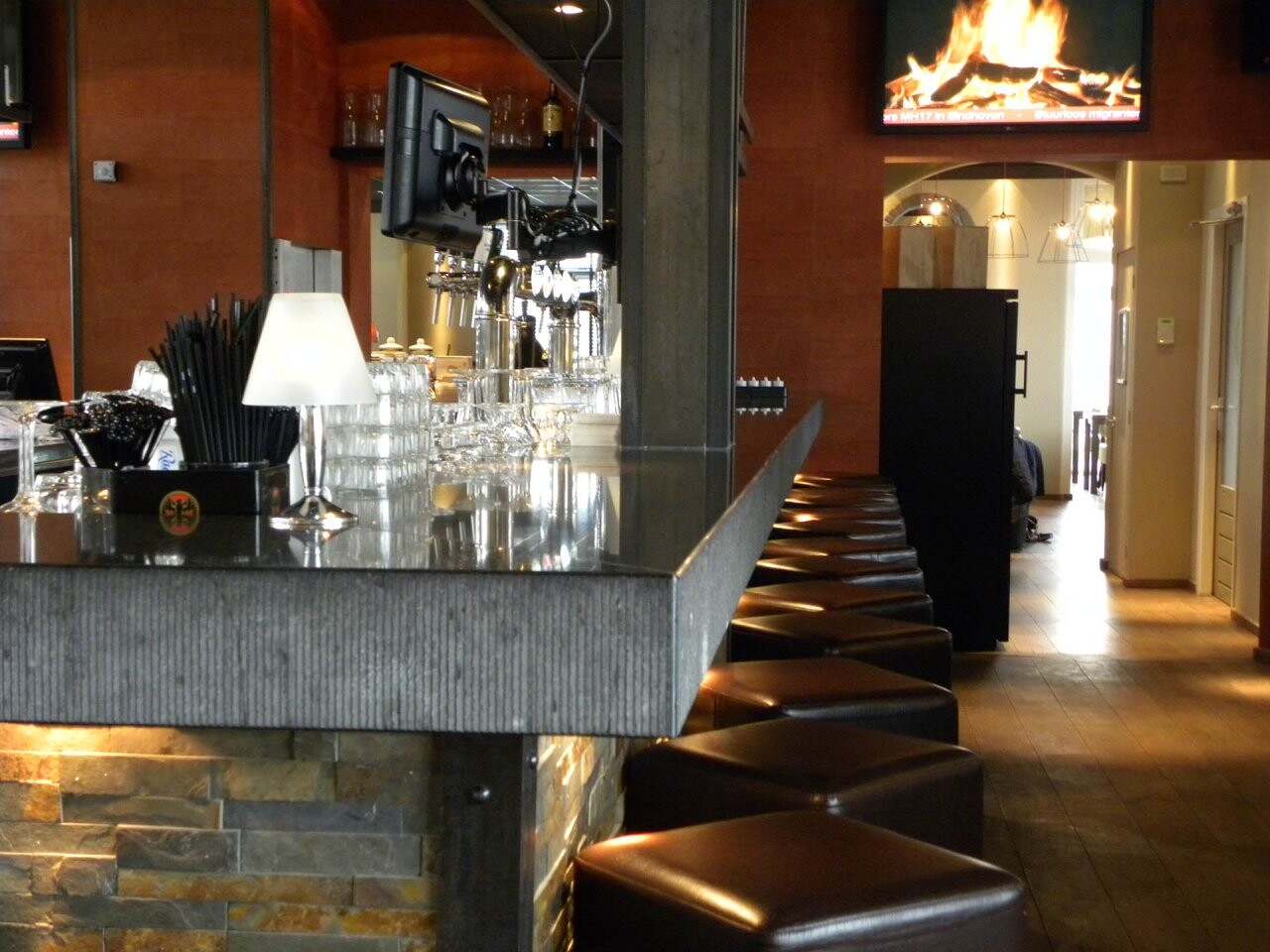 Perron restaurant en cafe 3 voskuil natuursteen.1280x0