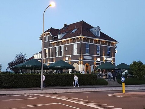 Perron restaurant en cafe 6 voskuil natuursteen.1280x0