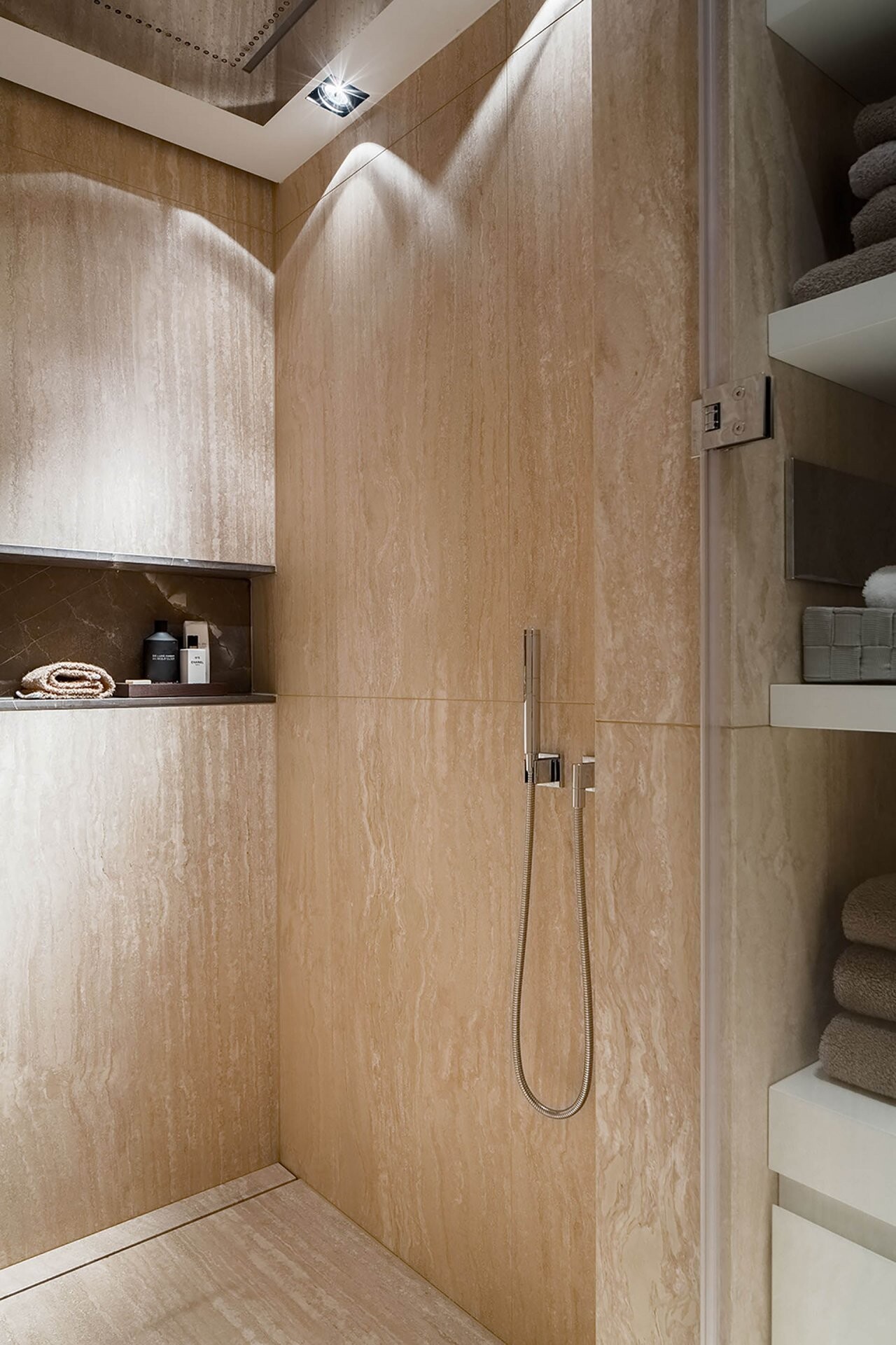 Project baarn woonhuis 15 voskuil natuursteen.1280x0