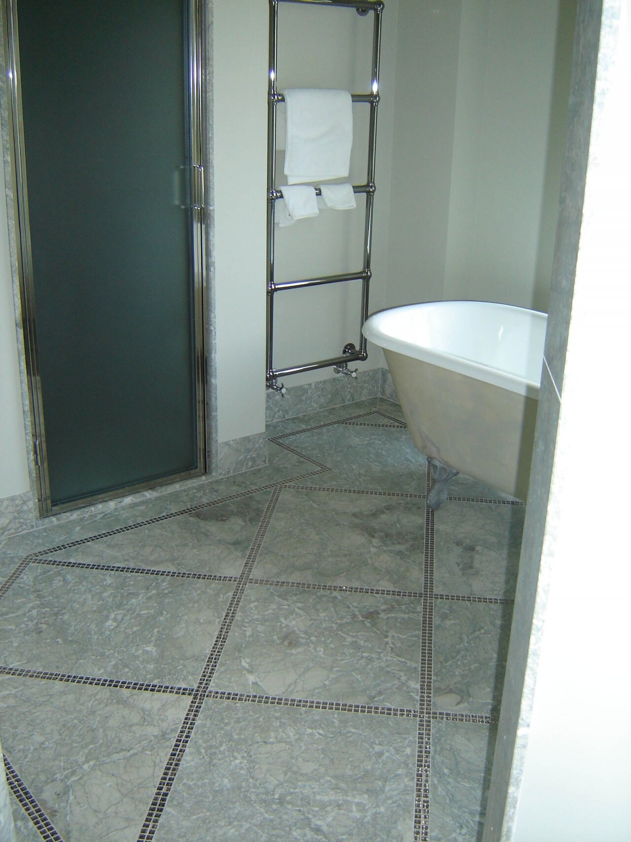 Project brasschaat badkamers 13 voskuil natuursteen.1280x0