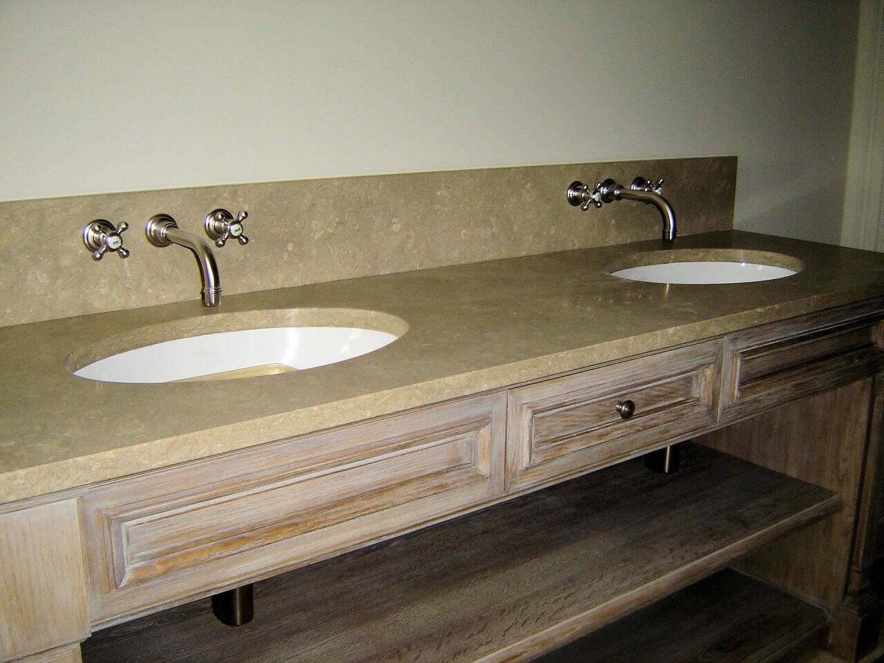 Project wassenaar badkamer keuken vloer 3 voskuil natuursteen.1280x0