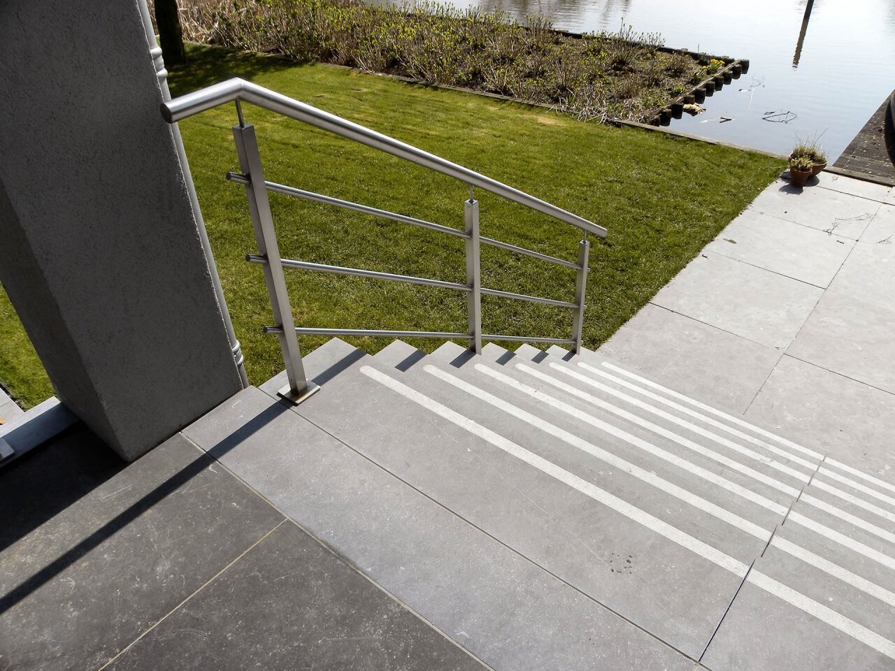 Trap hardsteen en rvs 5 voskuil natuursteen.1280x0